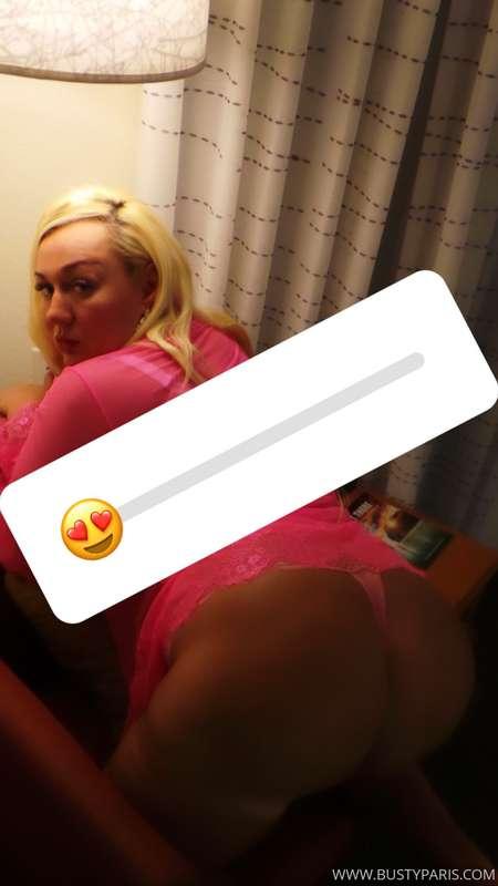 SHOULD I PUT UP MORE ASS SHOTS??????