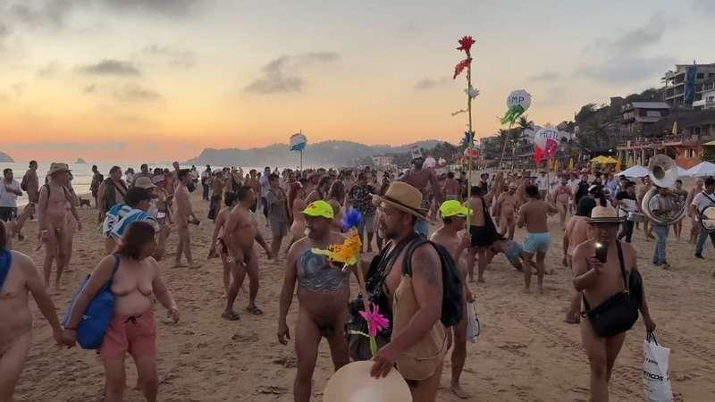 Raw | Encuentro Zipolite Parade 2025 (no audio)