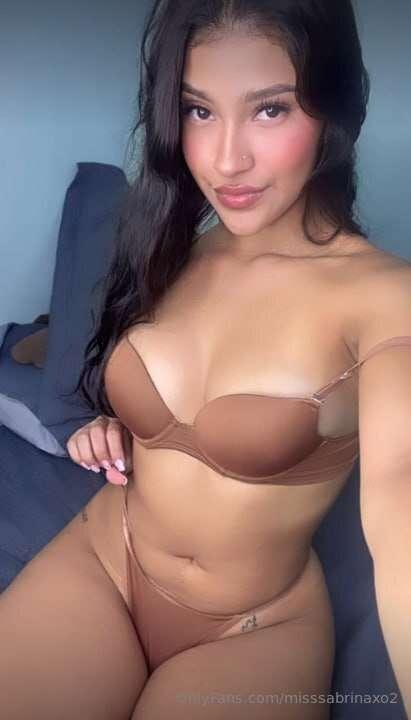 ## 🔥🤤 𝙏𝙃𝙄𝙎 𝘽𝙍𝙐𝙉𝙀𝙏𝙏𝙀 ****@lola_foxxxx**** 𝕚𝕤 𝕟𝕒𝕦𝕘𝕙𝕥𝕪 𝕒𝕟𝕕 𝕡𝕒𝕤𝕤..