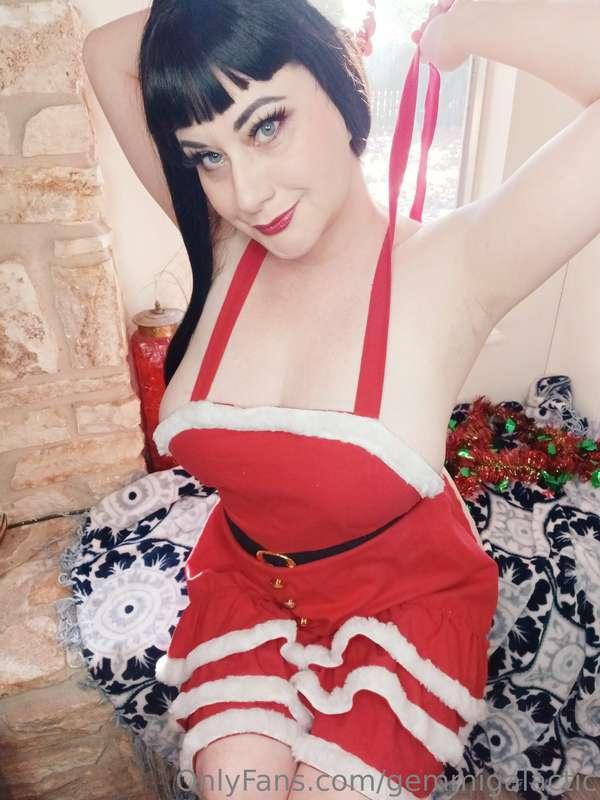 Mrs. Claus did a little unwrapping of her own today! 

Check..