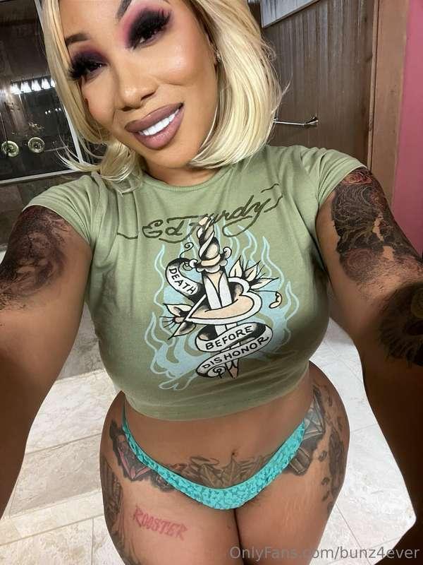 New videos & pics are now available. I’ve been working hard ..