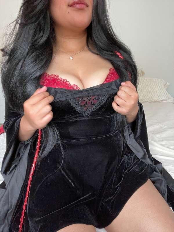 it made me wet knowing guys could see lingerie through my dr..
