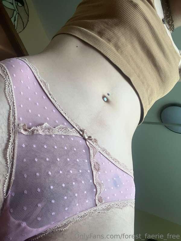 Who’s hungry?? (Swipe to take my panties off and spread my p..