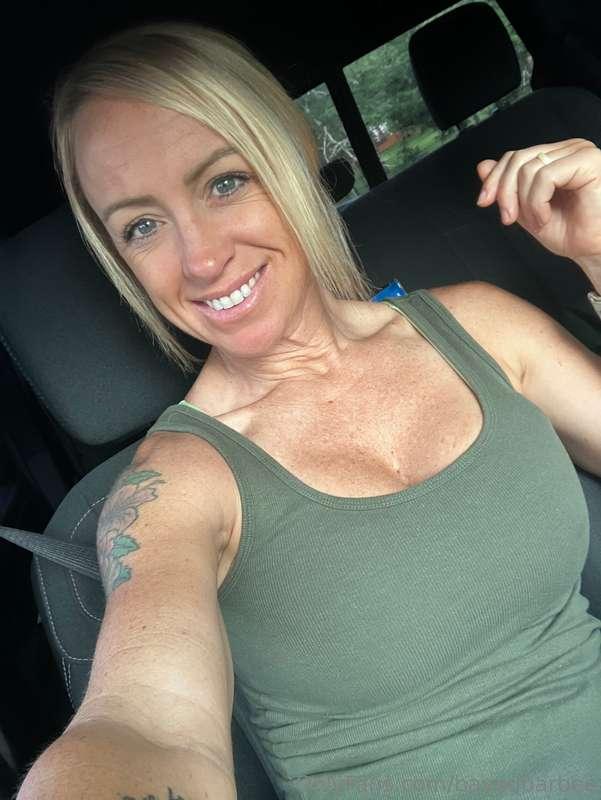 Off to play with some wood 🧰🔨