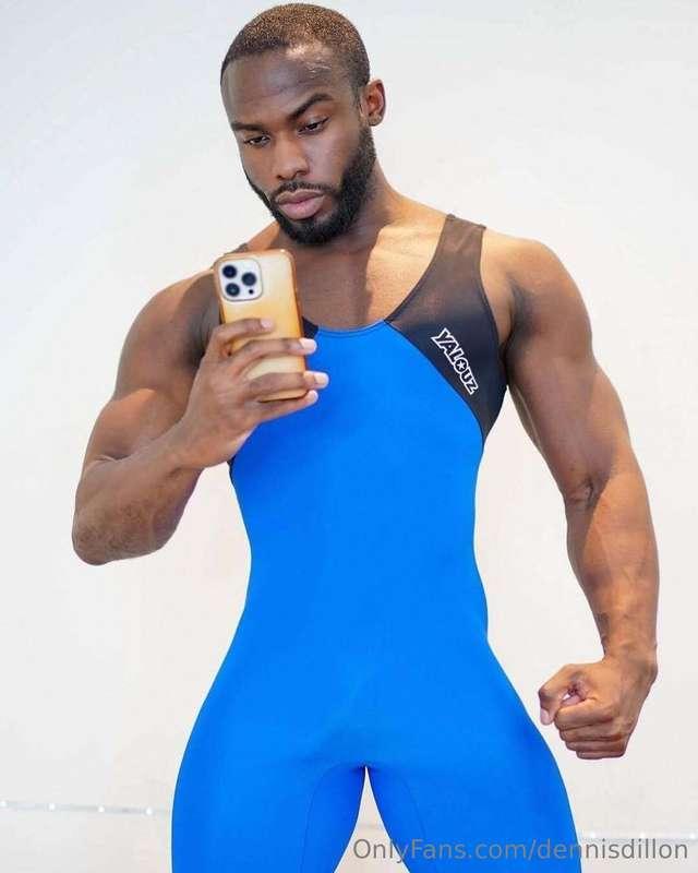 Marry Christmas everyone 😈🎄https://onlyfans.com/boluxl/c25I ..
