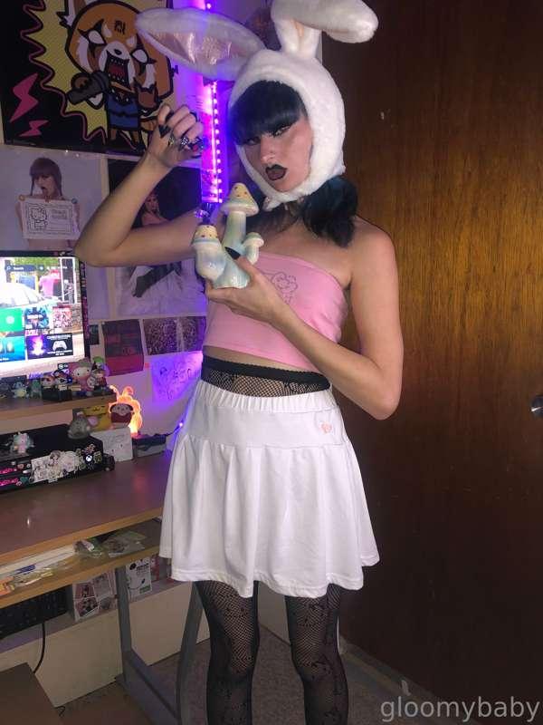smoke in, titties out ~