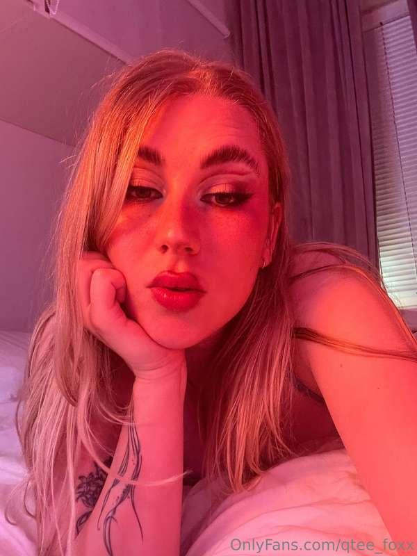 No need for words when the gaze speaks. You feel my desire w..