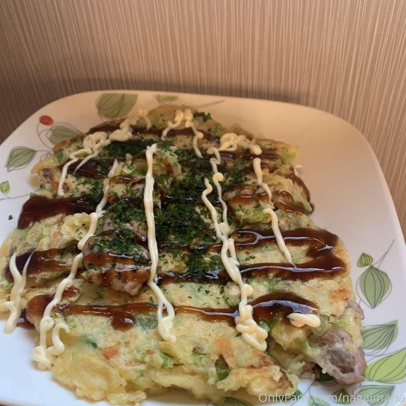なんとか作りました🧡😘
(結果:ローターを入れながらでもお好み焼きは、作れる)
I finised cooking it..