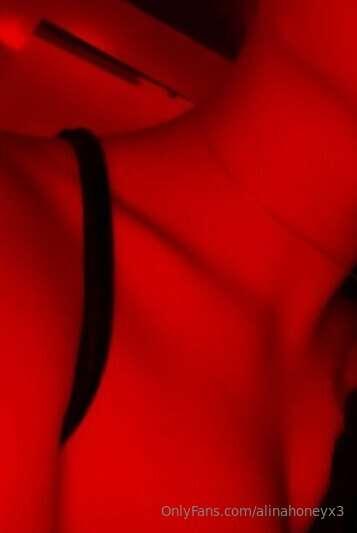 irgendwie liebe ich rot es erinnert mich an... wenn ihr wiss..