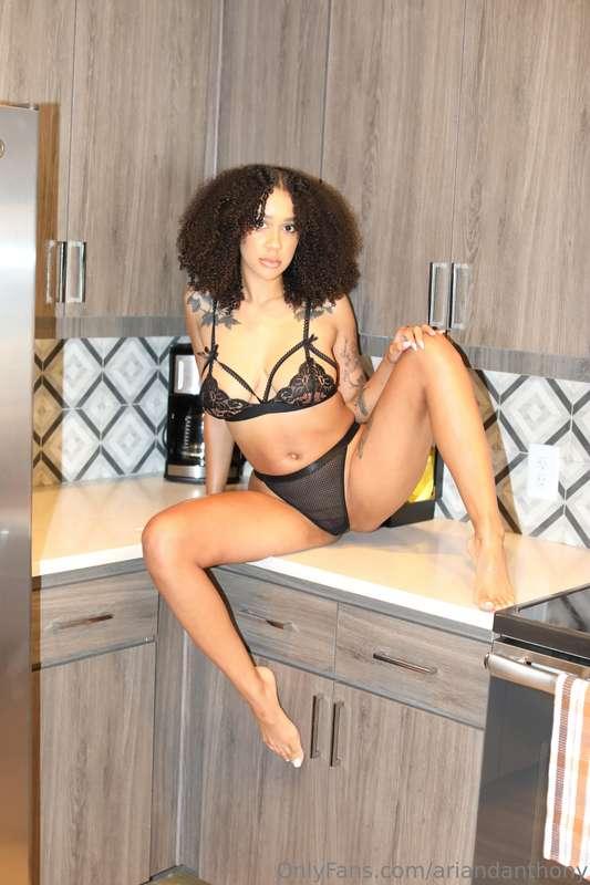 You come in the kitchen and see me, what's your next move?