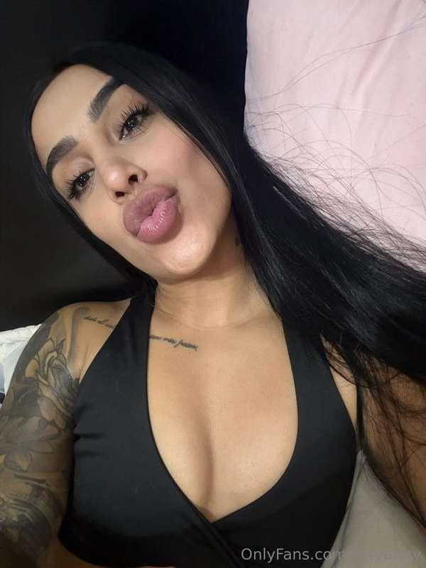 Hi papi💋 Do you want to have some fun tonight?🥵