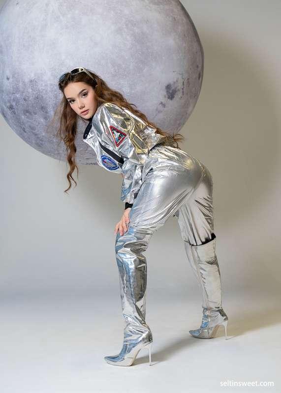 Are you trying to make an intergalactic connection with me?👽