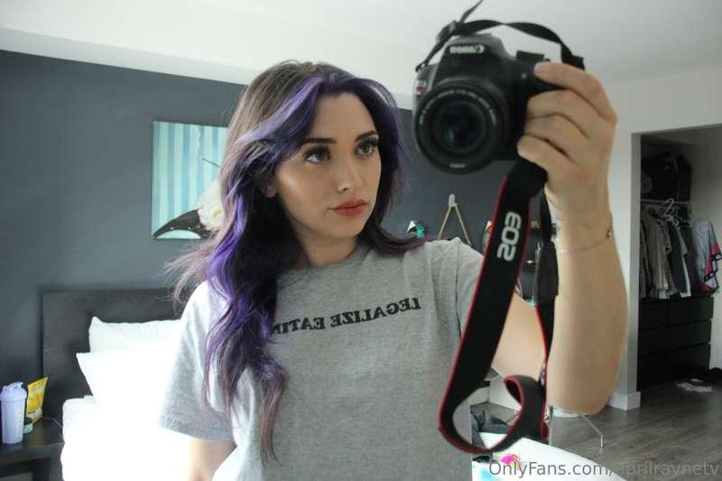 What does my shirt say? 🤭