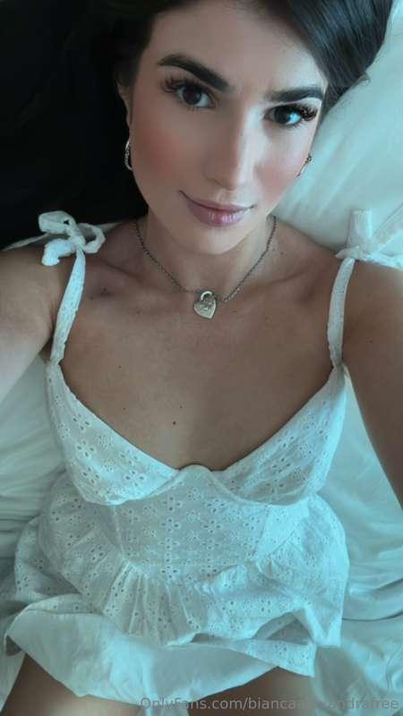 Would you fuck me in this dress?😉💕