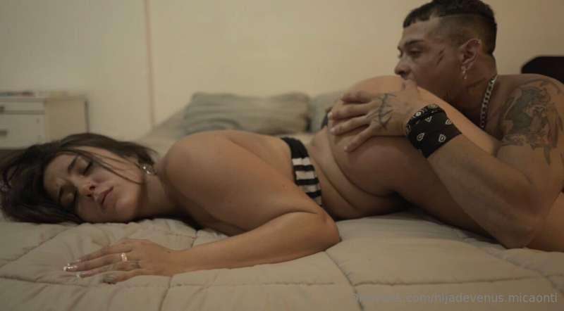 Me cogí al chico de la limpieza 🥵 🧹 

(Full Video: 46 minuto..