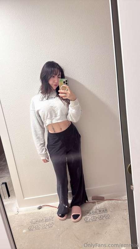 Rate my fit? 🤍
