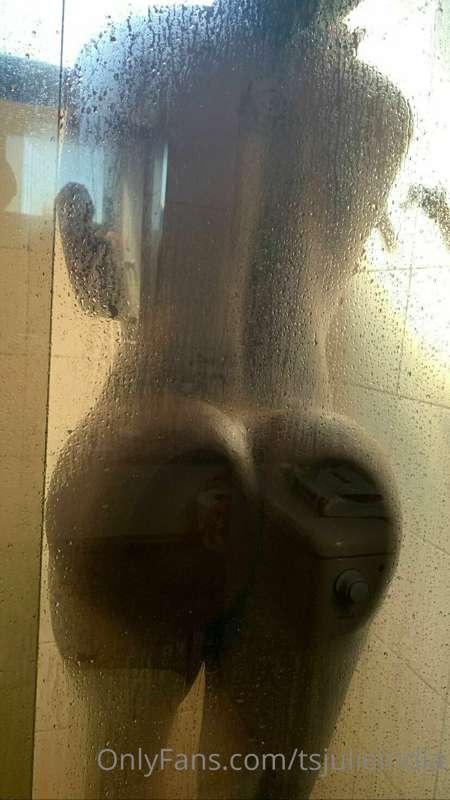 @tsjulieindia 💦💦