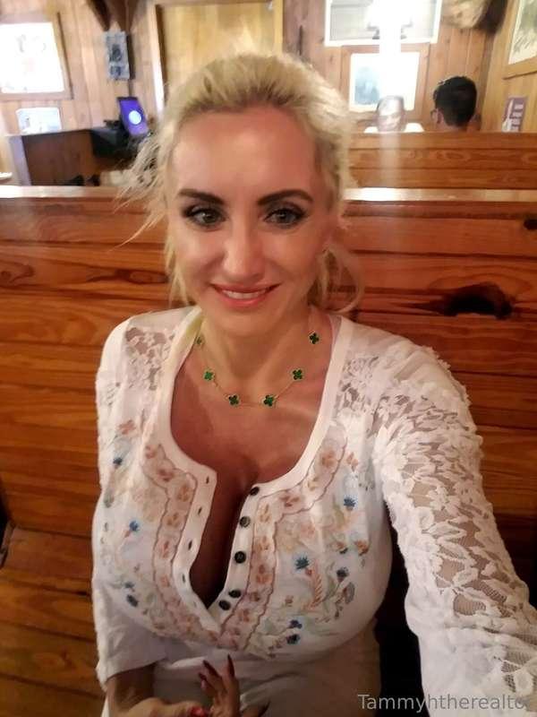 I hope everyone is haveing a great day today!