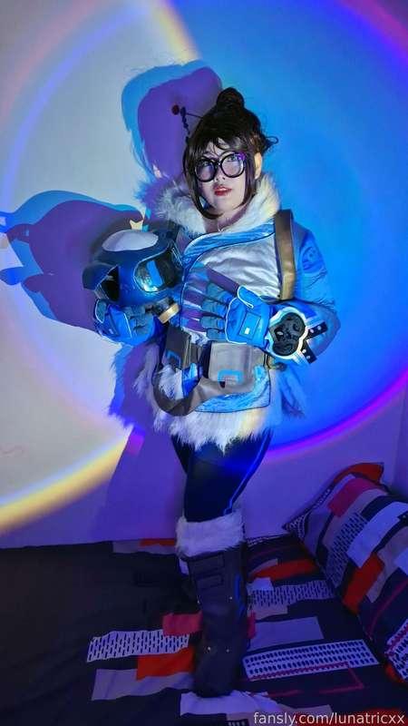 Had an a-Mei-zing time~. ❄️🩵

#cosplay #mei #overwatch #cosplayer #bbw