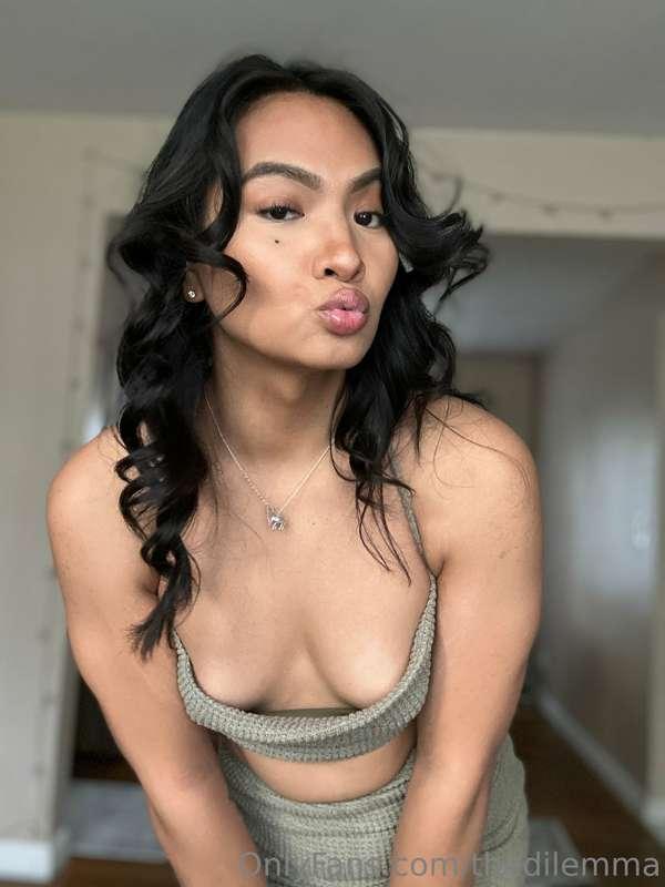 Looking for someone to send good morning chats to. Drop a co..