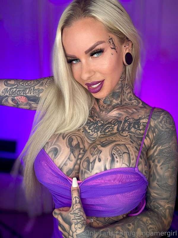 Too glam to give a damn 💅💖