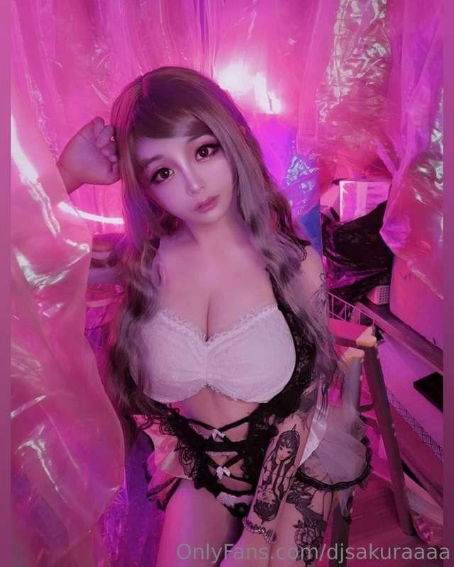 Do you think you could handle being my favorite trick tonigh..