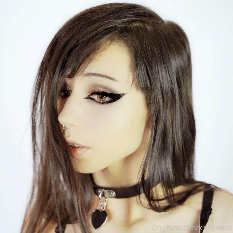 really like the way I look in these pictures, just thought I..