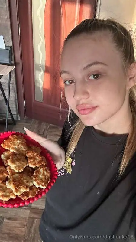 Do you cook yourself?🥰 It is my hobby btw 🍳