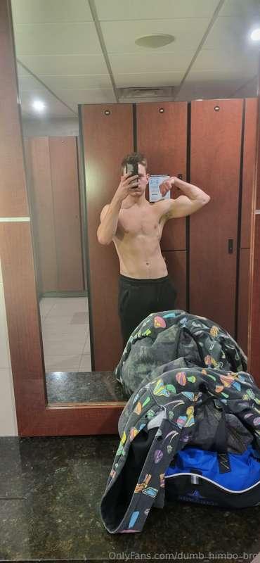 dumb_himbo_bro image #5