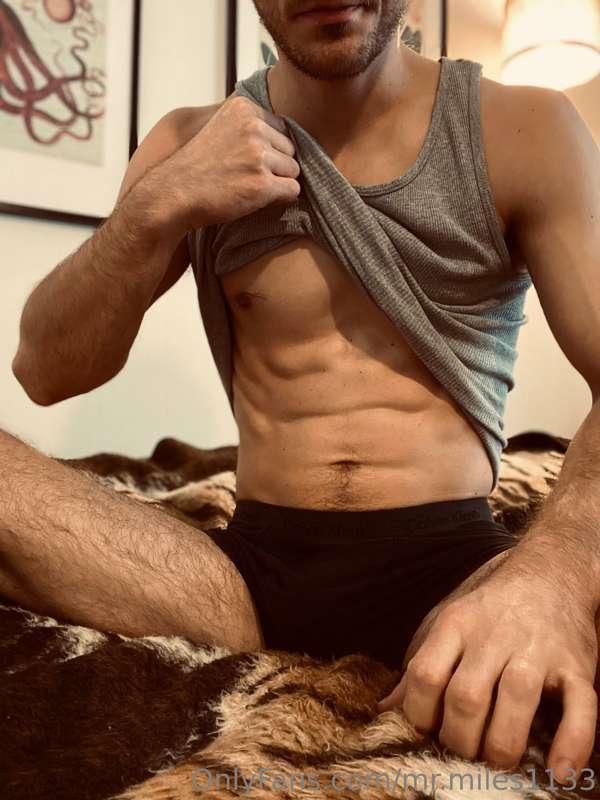 Feeling generous, message me for a free pic 😘