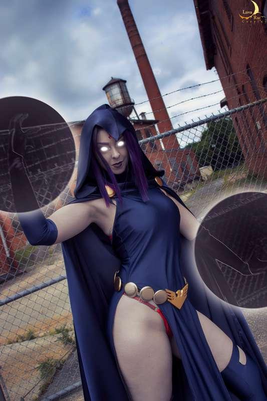 Raven Cosplay Set is Posted!
