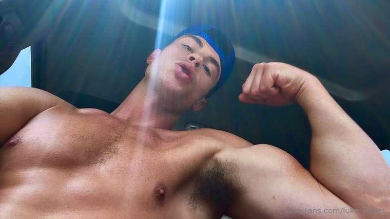 Bury your face in these sweaty pits