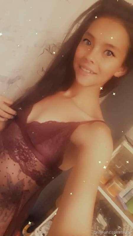 Heyyyyy ☺️ I'm Asia 😉 I'm 24 💜 🍒 Premium Content  🔞 🥵🔞 Pics/..