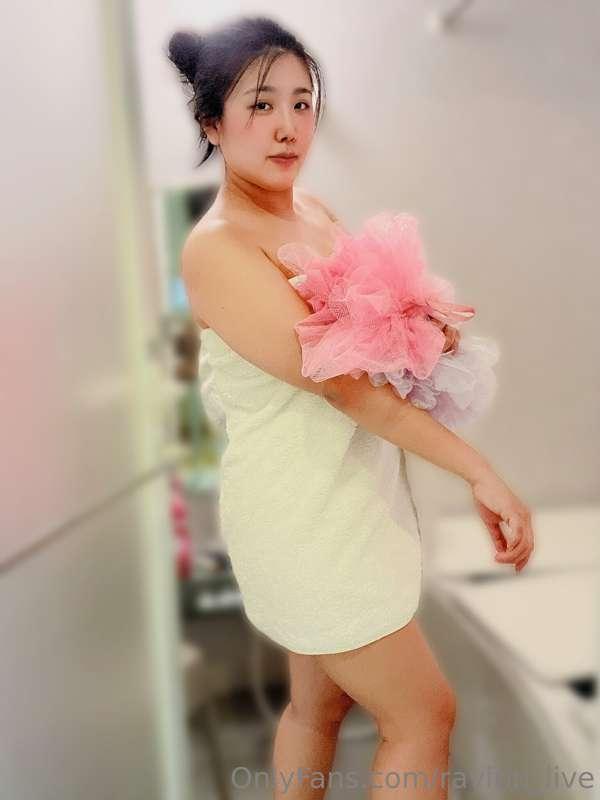 do you want to take a bath with me?💓

一緒にお風呂入っちゃう？💓