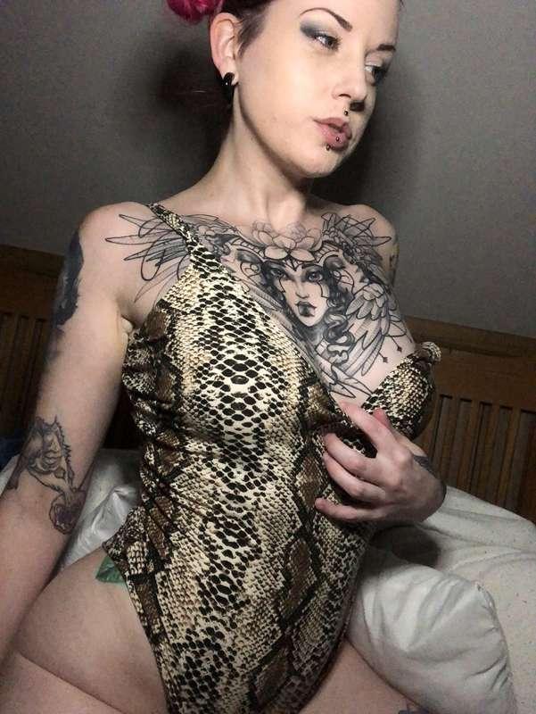 ladylazarus image #2