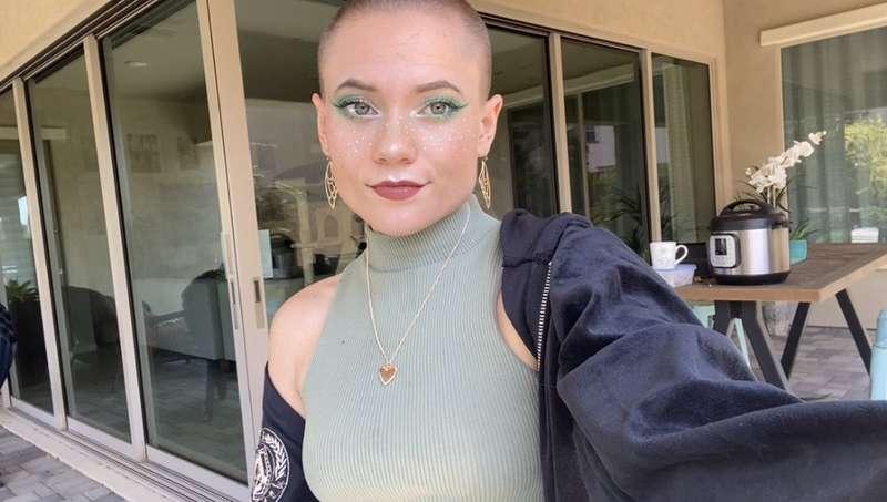 Todays make up 💚🎄🔫🍀🌲🌴🐍🐸☘️🌿🍃🥑🌱🐢🦖🐛🌳🥝🦎🥗🥦🥒🍏🦜⛳️🦠🥬🚛🧩🐊🗽❎🎍✳️🟩🟢❇️📗🈯️🔰..