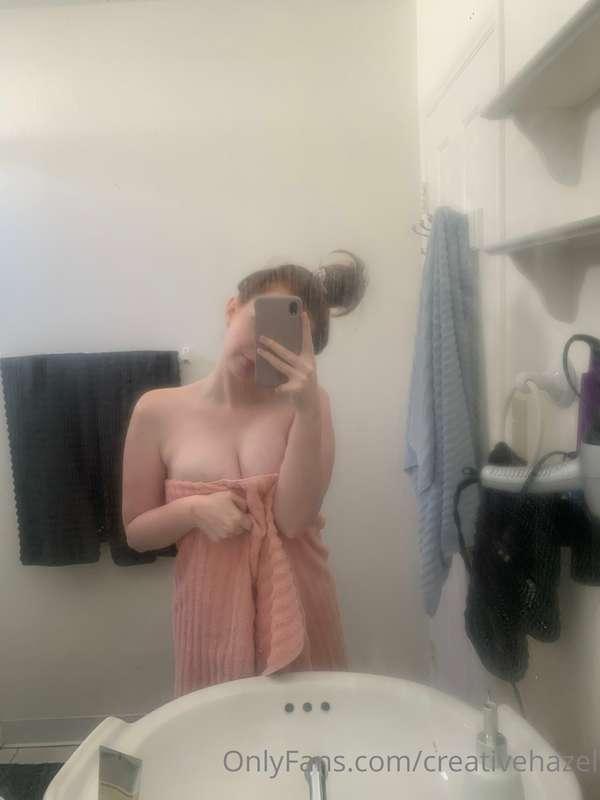 messy ass hair 💀😭