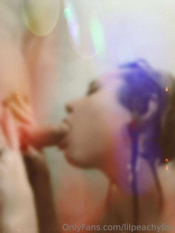 Showers and cock? A win win. Hot wet and steamy i love it