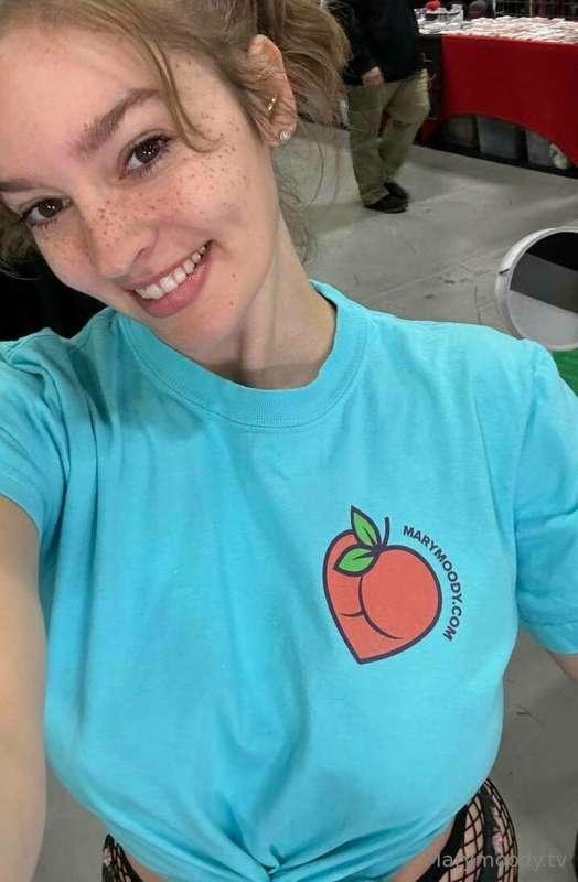 Get your own ***Mary Moody T-shirt*** today! 🍑🍑

Join @marym..