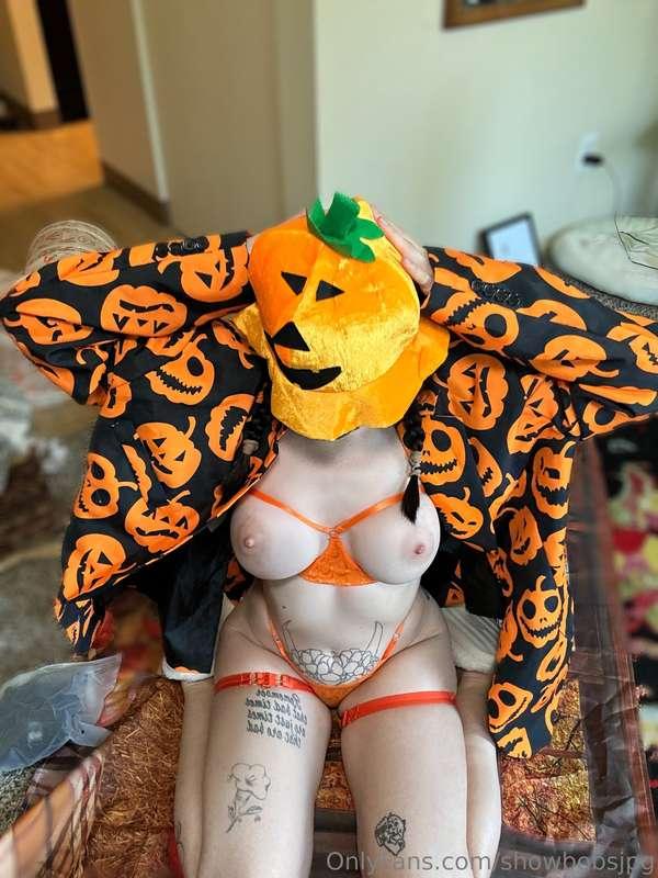 it's the great pumpkin!🎃 