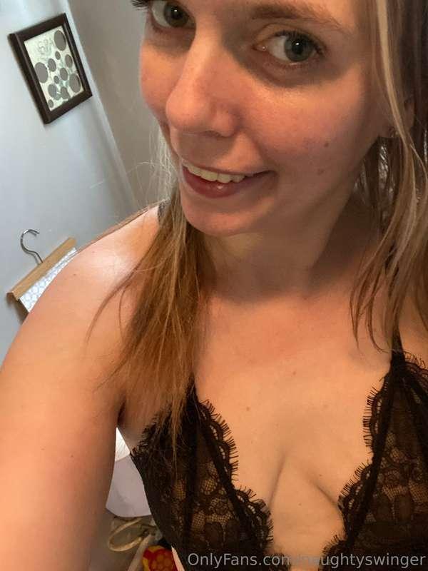 ONE FAN ONLY!!😍🥹
First to tip $120 get this entire black Lac..