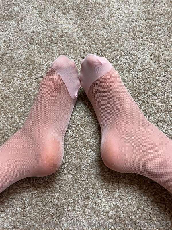 pantyhose_princess99 image #3