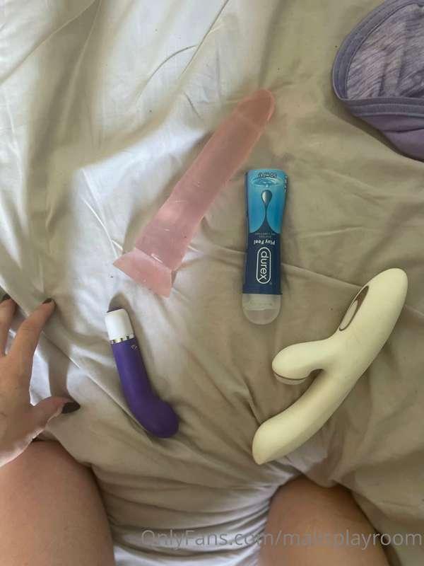 Heute Abend kommen drei Videos !! 
Einmal das anal Video, wo..