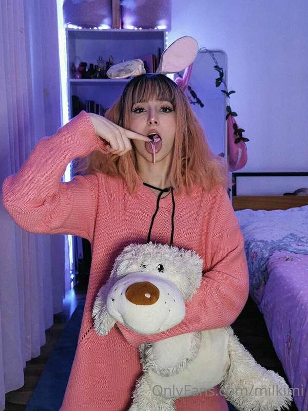 What do you wanna be, my gum 🍬 or my toy🧸?
