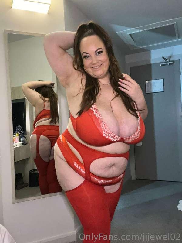 Can you handle my curves? 😉🤭