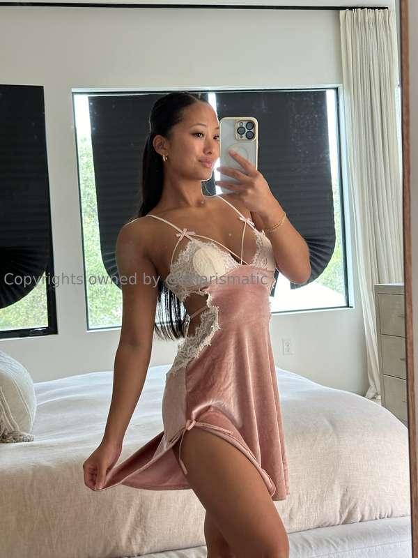You like my nighty? This is how I get in bed everynight 👧🏽