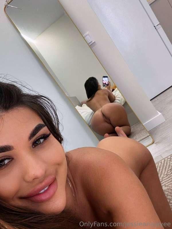 FREE FIRST 50 SUBS, HURRYThis @cute.zlata slutty brunette’s ..