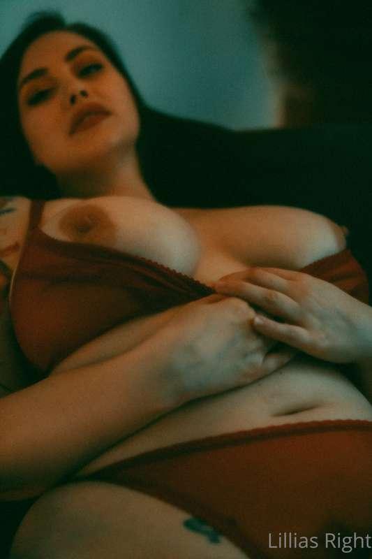 POV: I ask you to put it here. Photo by Alexandra