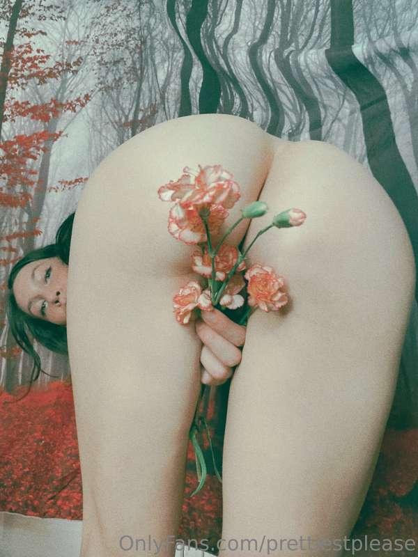 been waiting for a person to do blowjob content (because i f..