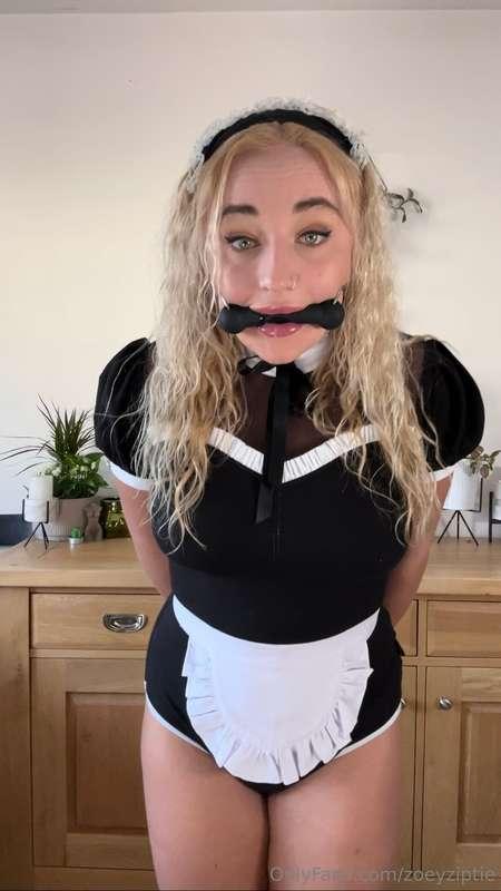 zoeyziptie image #20